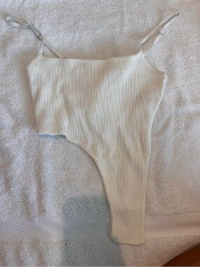 DNA couture Ivory Asymmetric Ribbed One-Shoulder Tank
